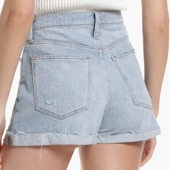 NWT Madewell High-Rise Denim Shorts in Astell - Picture 2 of 6